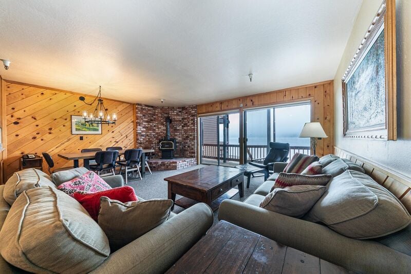 Living area in one of our Donner Lake rentals