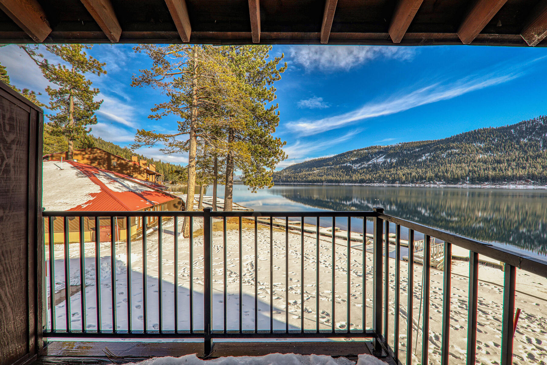 Donner Lake rentals with balconies