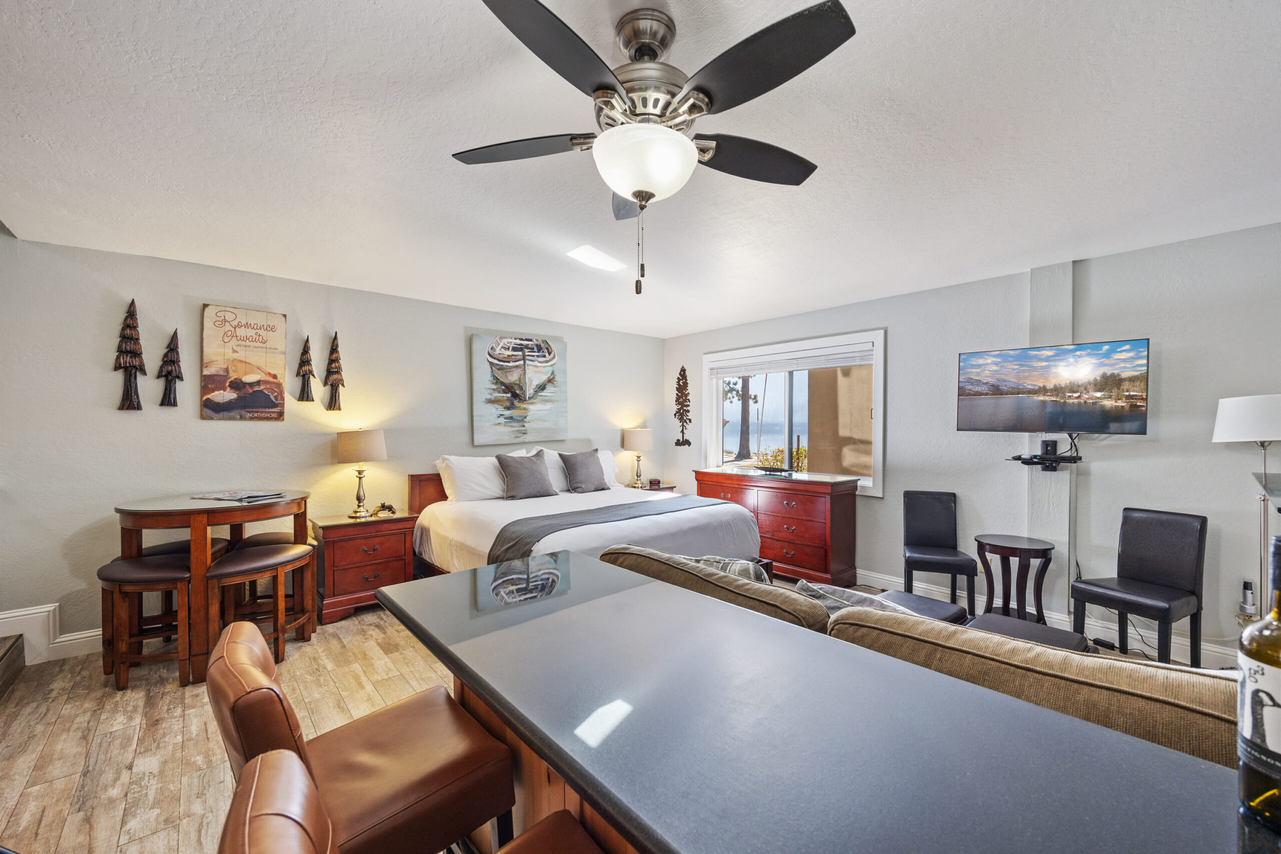 partial lake view Truckee Donner vacation rentals